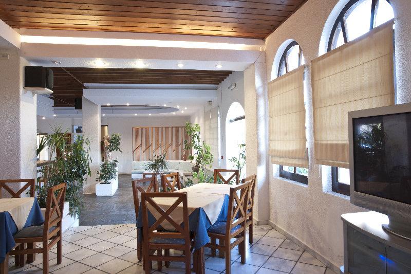 Albatross Hotel マレメ エクステリア 写真